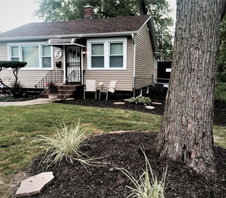 39 N State St, Glenwood, IL 60425
