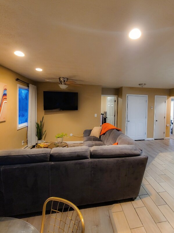 7230 Basel St unit 3, Anchorage, AK 99507 - photo 5