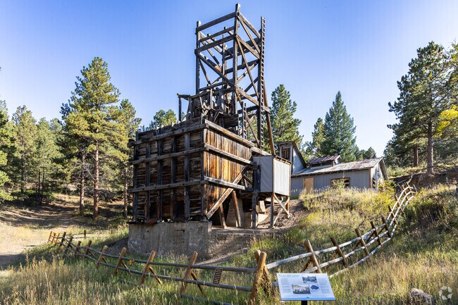 Blue Jay Mine is a historical site near Gold Hill.