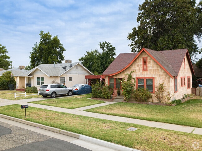 Most of the early to mid-century homes have large yards in Tulare Southwest.