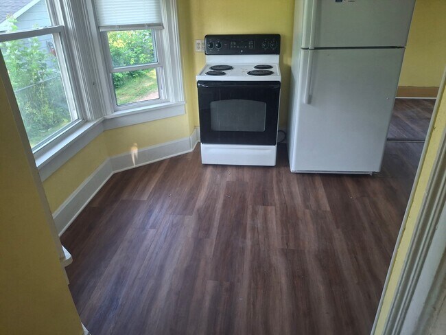 208 N Cleveland St unit A, Merrill, WI 54452 - photo 6