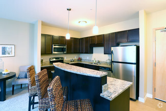 1300 Northwest Pkwy, New Brighton, MN 55112