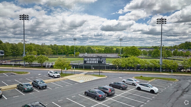 Northwest High School, Rankings & Reviews