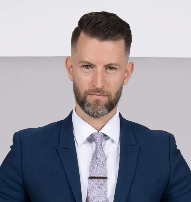 Agent Photo