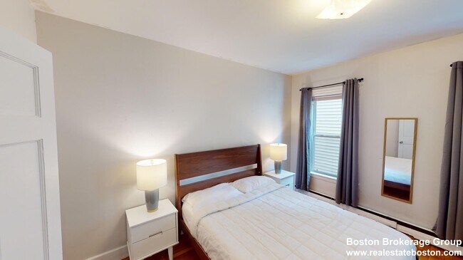 59-61 Hillside St unit 2, Boston, MA 02120 - photo 5