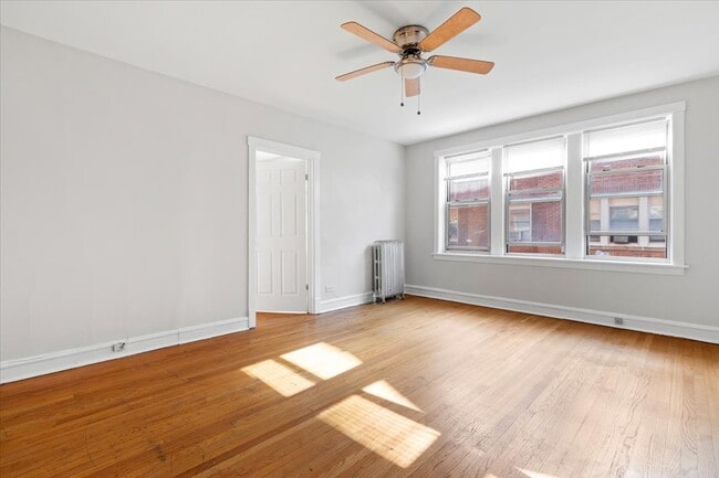 2342 W Touhy Ave unit 42-2B, Chicago, IL 60645 - photo 4