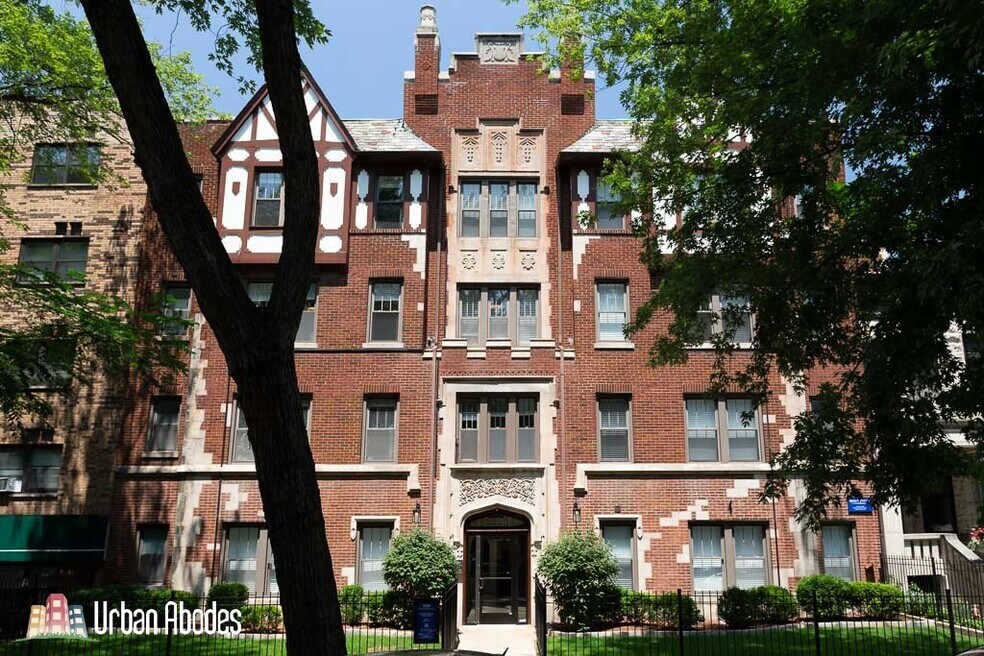 651 W Wrightwood Ave unit A03C, Chicago, IL 60614 - photo 1