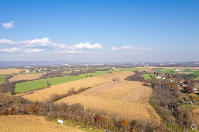 The Centerport communities roots are grounded in the area's farming background.