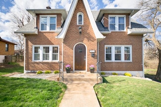 9411 Sterling Plaza Unit Sterling Place Affton, Affton, MO 63123