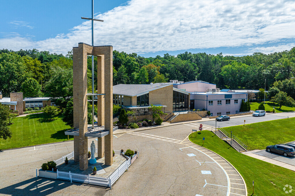 Immaculate Heart Of Mary School is an option for students in Packanack Lake.