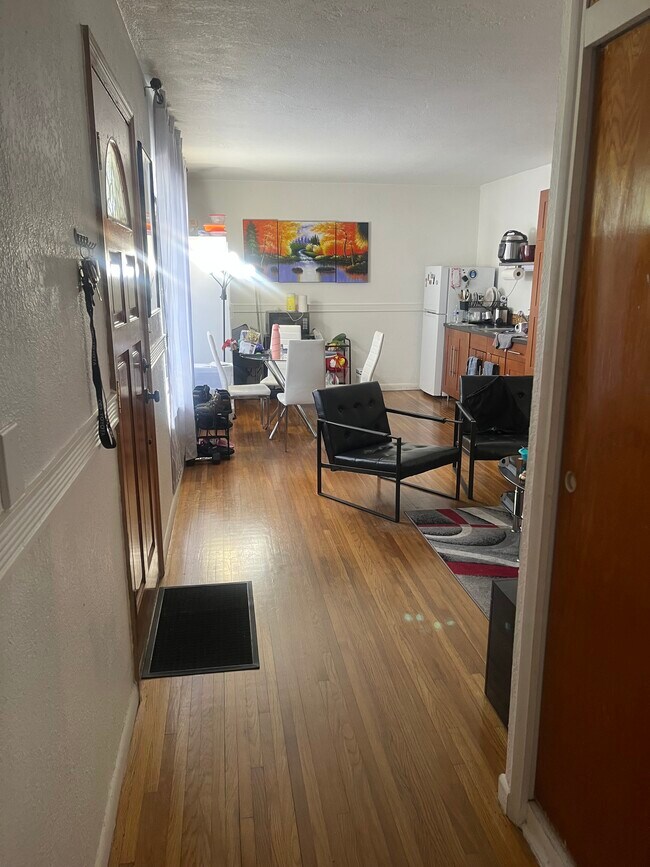 2015 SW 85th Ave unit in single family, Miami, FL 33155 - photo 2