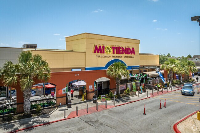 Taqueria Mi Pueblito’s generous portions make it a local favorite spot to eat in South Houston.