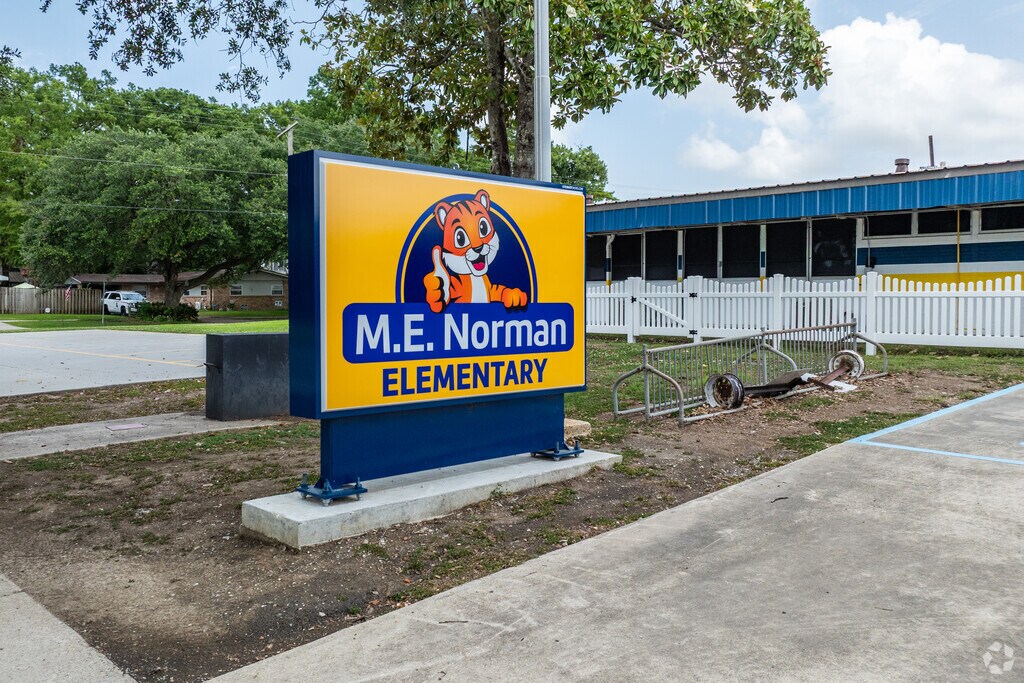 Wyandotte Elementary School earned a B grade from Niche.