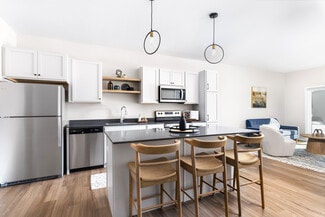 5676 38th St S, Fargo, ND 58104