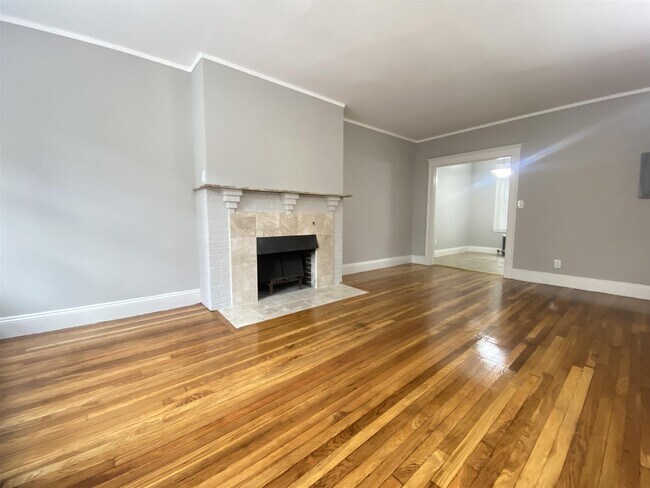 1600 Massachusetts Ave unit 6, Cambridge, MA 02138 - photo 2