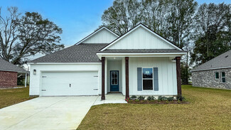 3440 Chien St, Zachary, LA 70791