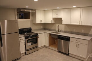 5825 Bartlett St, Pittsburgh, PA 15217