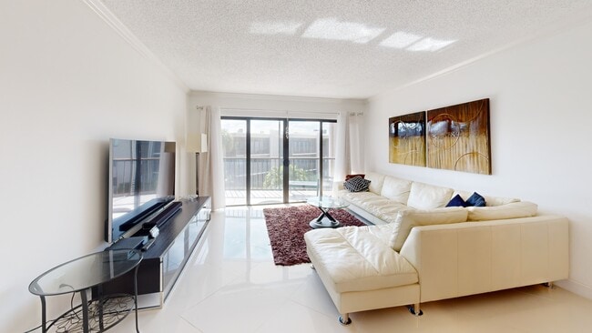 3605 S Ocean Blvd unit 312, South Palm Beach, FL 33480 - photo 2