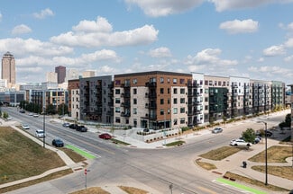 425 SW 11th St, Des Moines, IA 50309