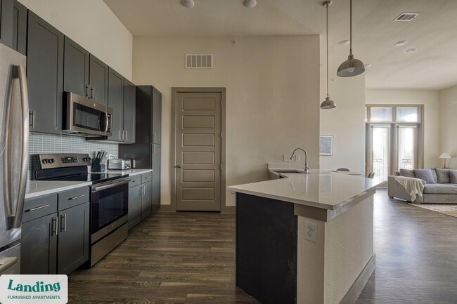 300 Enclave Dr unit 2418.1406008, Conroe, TX 77384 - photo 6