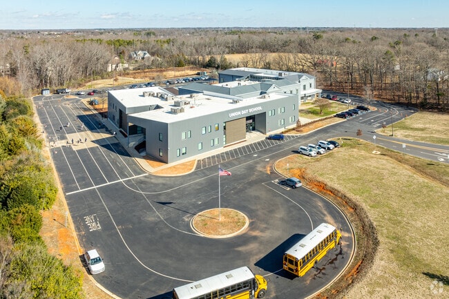 Union Day School Is a vital part of the community education system.