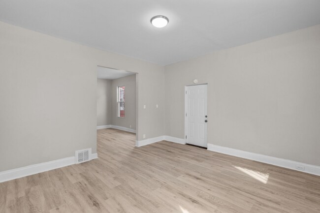 3231 Taft Ave, Saint Louis, MO 63111 - photo 2