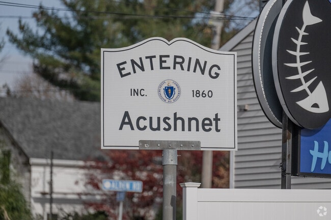 The eponymous neighborhood of Acushnet is the area south of Main Street and along South Main St.