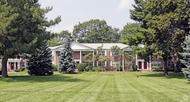 Summit Manor, Hackensack, NJ 07601 - photo 3