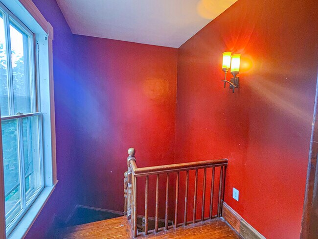 8 Randall St unit 2, Salem, MA 01970 - photo 3