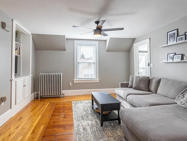 340 Harrison St unit 1, Manchester, NH 03104 - photo 5