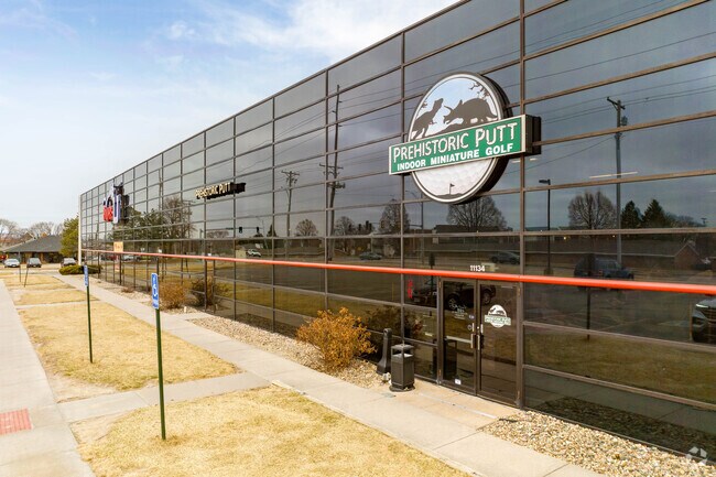 Prehistoric Putt provides entertainment for the entire family and can be found near Oak Heights.