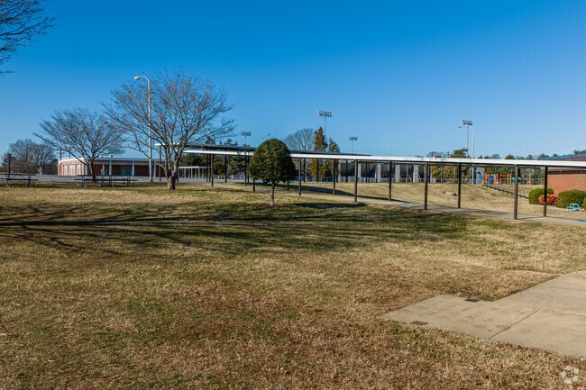 Griffith Elementary School provides a covered walkway for convenient drop-offs and pick-ups.
