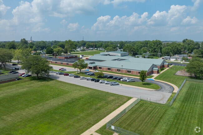 Van Rensselaer Elementary is a well rated public school with about 347 students in grades 1-5.