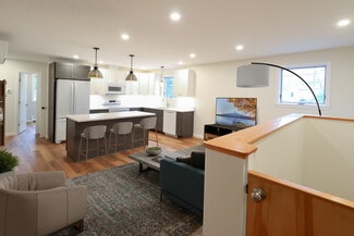 6 Bennett Rd Unit A, Yarmouth, ME 04096