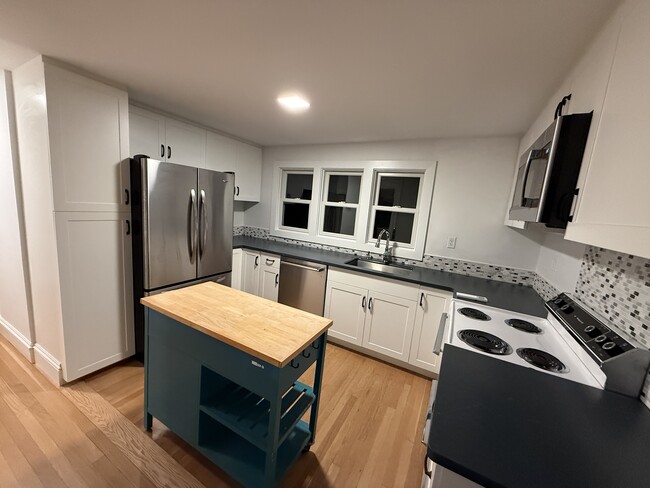 26 Saint Elmo Rd, Worcester, MA 01602 - photo 3