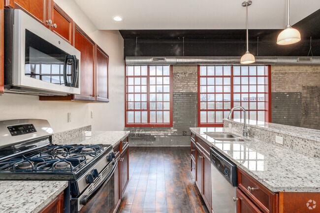 Herald Commons Apartments, Syracuse, NY 13202 - photo 2