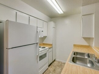 4001 Pennwood Ave, Las Vegas, NV 89102