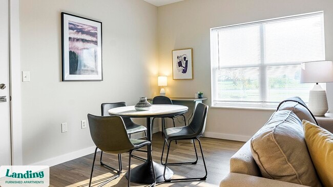 9906 Runway Dr unit 2569-208, Indianapolis, IN 46234 - photo 3