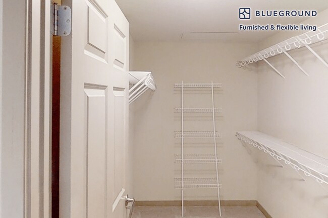 5200 Iron Horse Pkwy unit FL4-ID10688A, Dublin, CA 94568 - photo 6