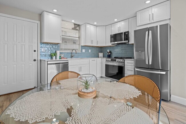 5900 Bonita Beach Rd SE unit FL4-ID1352873P, Bonita Springs, FL 34134 - photo 4