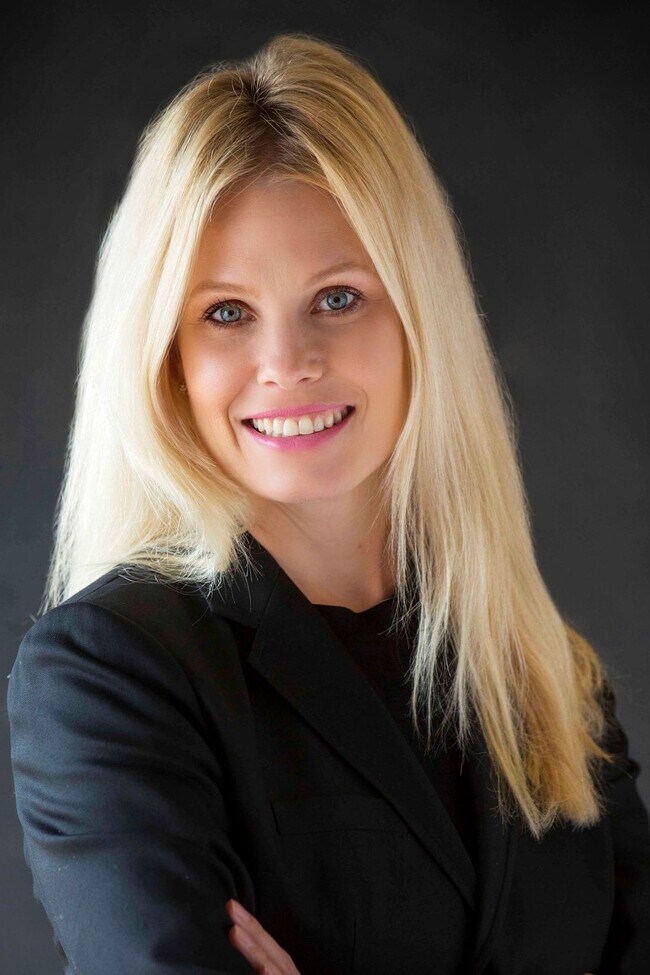 Molly Lukenbill-Elorduy