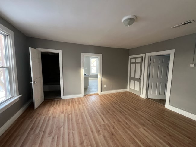 1817 N 22nd St, Milwaukee, WI 53205 - photo 2