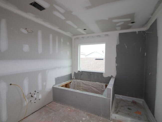 31380 Pendleton Landing Cir, Wesley Chapel, FL 33545 - photo 4