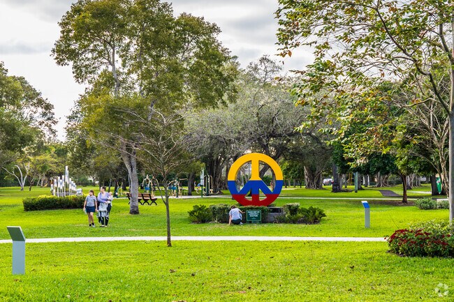 Residents of South Miami can enjoy beautiful public art at Dante Fascell Park.