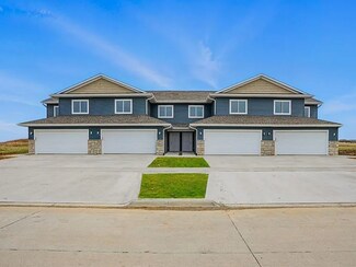 2006 Croell Ave, Tiffin, IA 52340