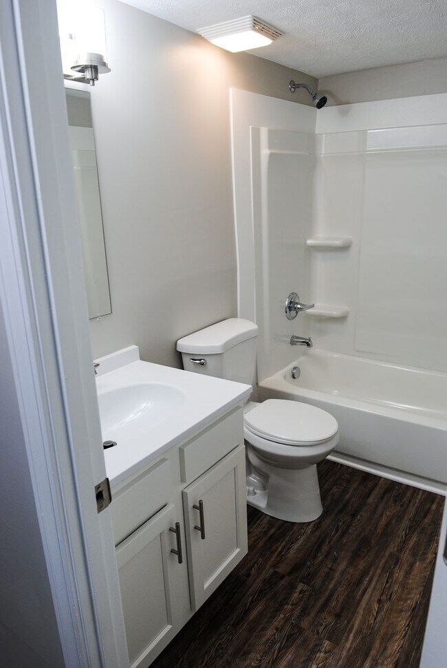 Landing at Tates Creek, Lexington, KY 40517 - photo 7