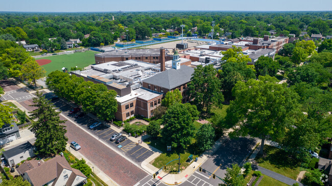Bexley Middle School is surrounded by greenery.