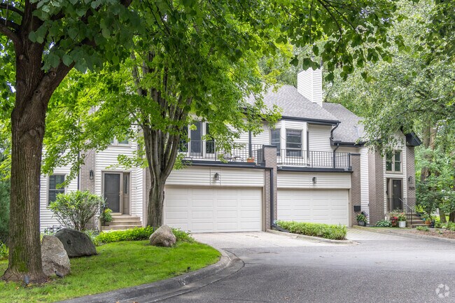 Townhomes are nestled in a quiet corner of the Lake Forest neighborhood.