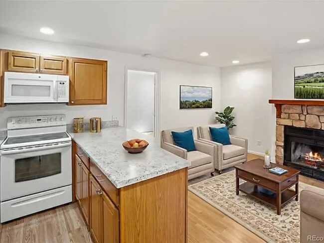 5250 S Huron Way unit 12-103, Littleton, CO 80120 - photo 3