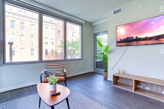 1122 N Hudson St unit FL2-ID1022419P, Arlington, VA 22201 - photo 3